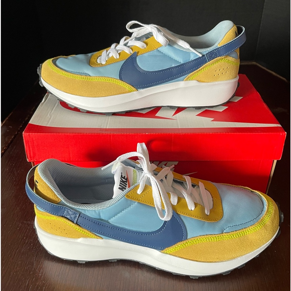 Nike Waffle Debut